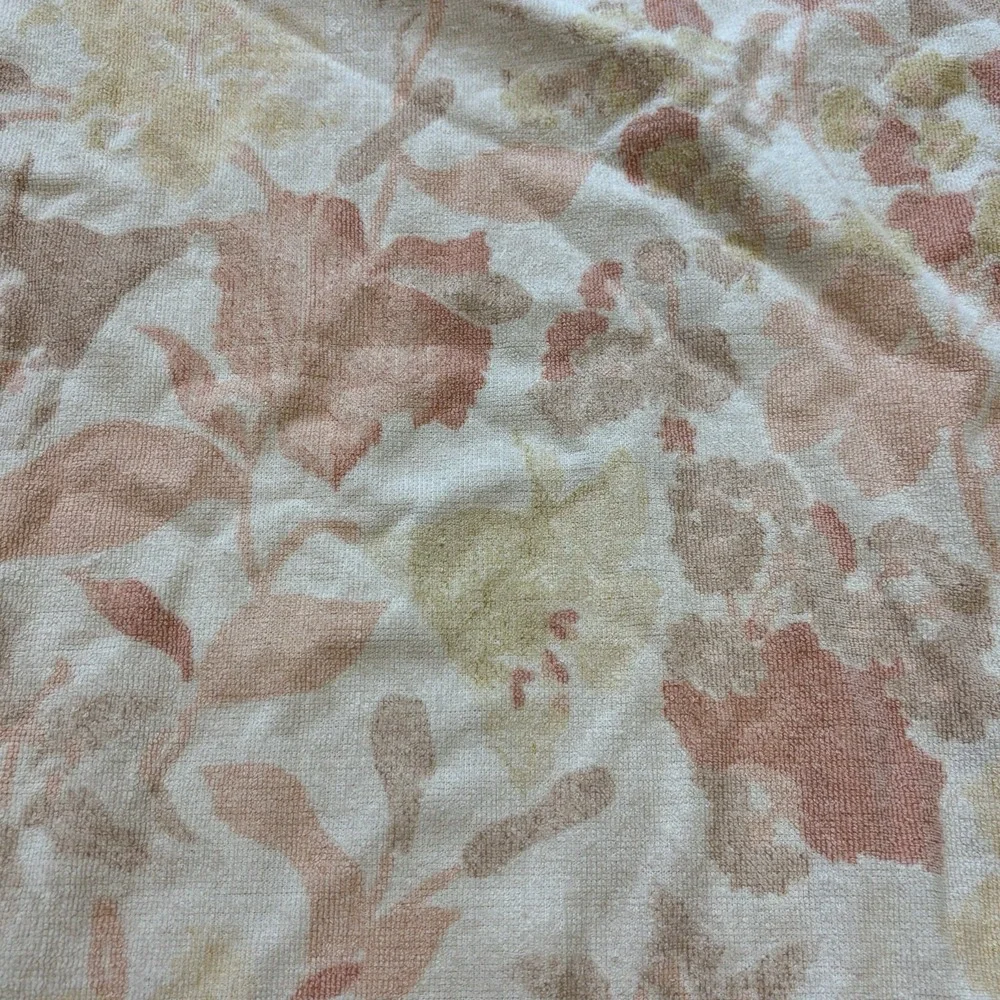 Vtg 1970s Utica JP Stevens Bath Towel Pair MCM 23x41 Floral Pink Cream Beige